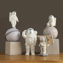 Load image into Gallery viewer, Astronaut Moon Statue