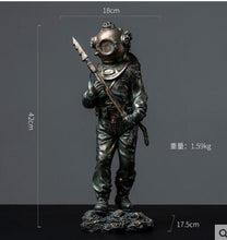 Load image into Gallery viewer, Vintage Figures Statues